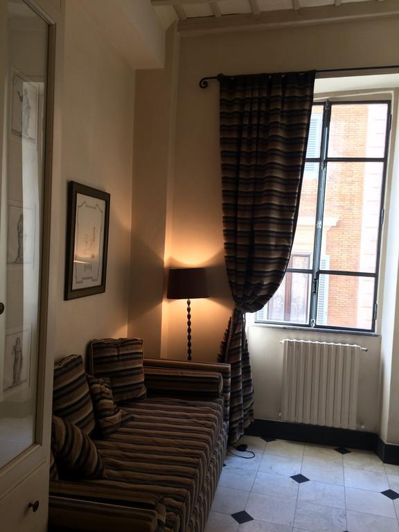La Casa In Vetrina Apartment Rome Room photo